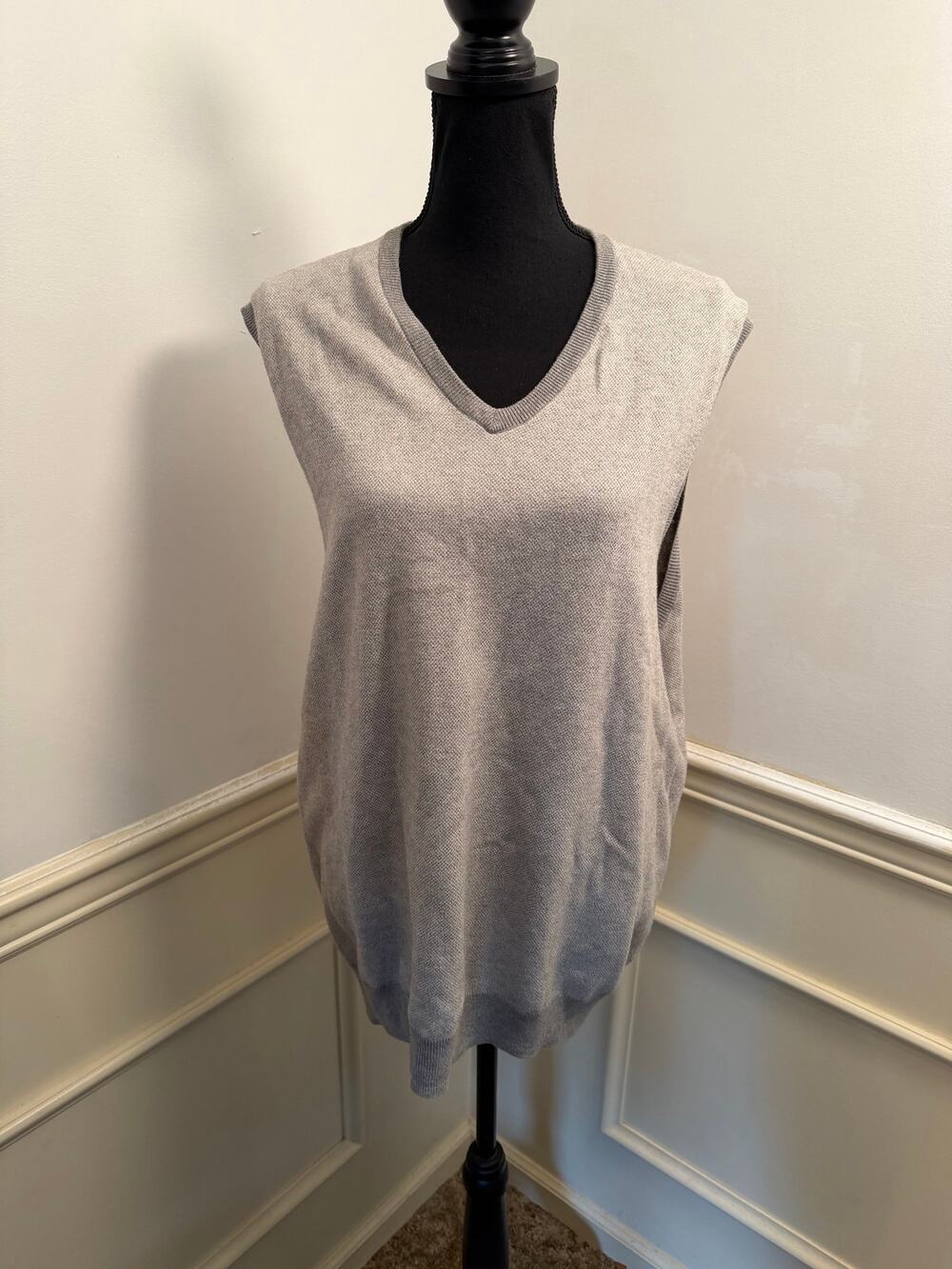 Tasso Elba Men's V-Neck Sweater Vest Light Gray Cotton Knit Layering Pullover